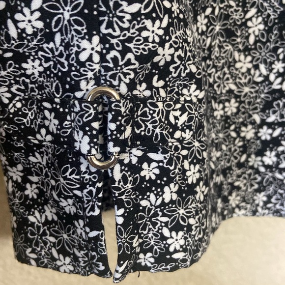 Allison Daley Caprice - Picture 3 of 9